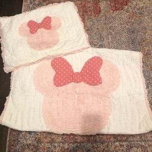 EUC Ethan Allen Minnie Mouse Toddler Quilt & Sham